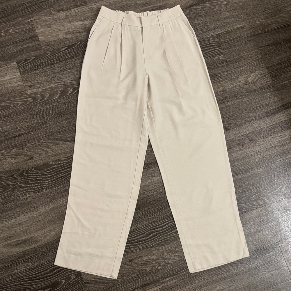 NWT Elegant Cream Women's Pants